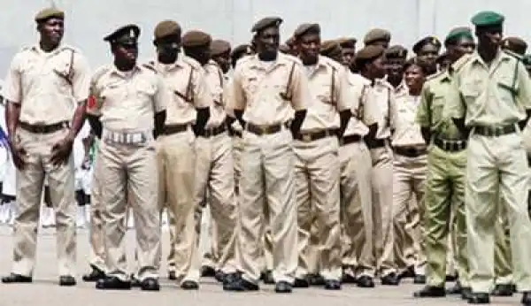 Immigration re-screens 2,000 dismissed “illegal recruits”